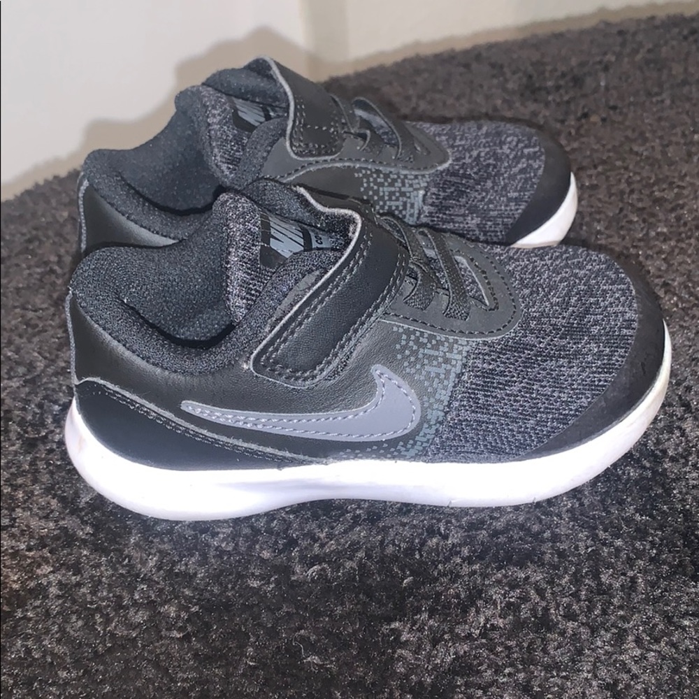 4 PAIRS of Baby Shoes (all size 7c)